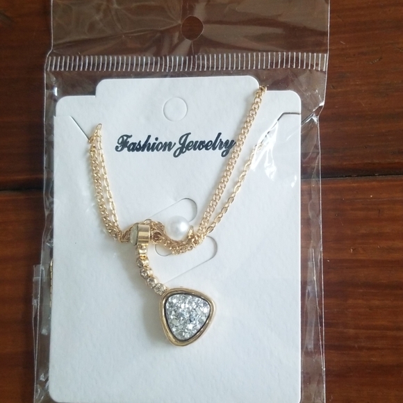 SOLD Silver layered druzy necklace - Picture 3 of 4